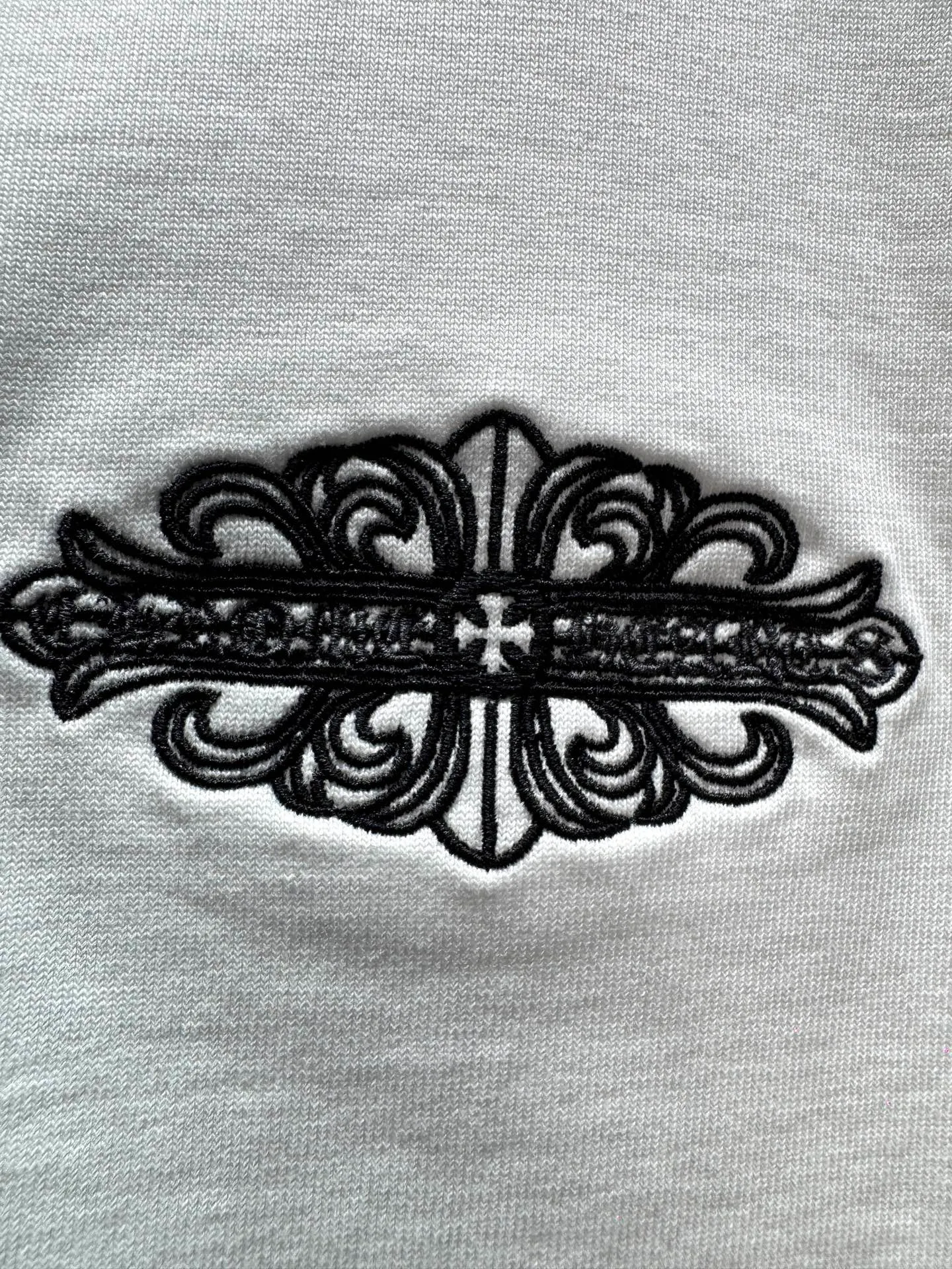 Chrome Hearts* ‼️ T ® 🖤 Classic ， g ， ， ， ， Breathable ， 🫠 ! / Classic ， ， ， ， ， ， ~ ， ， ! ， 👫 ⚠️ ： ⚠️EE 26022 Same Style 𝐂𝐎𝐋𝐎𝐔𝐑：White Black 𝐒𝐈𝐙𝐄：S-Xl